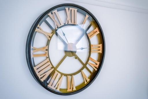 Special Rate For Bookings More Than 7 Nights, Warm Spacious Contractor House Near Liverpool City Centre Sleeps 8 Kitchen & Dining Room, Washing Machine Экстерьер фото